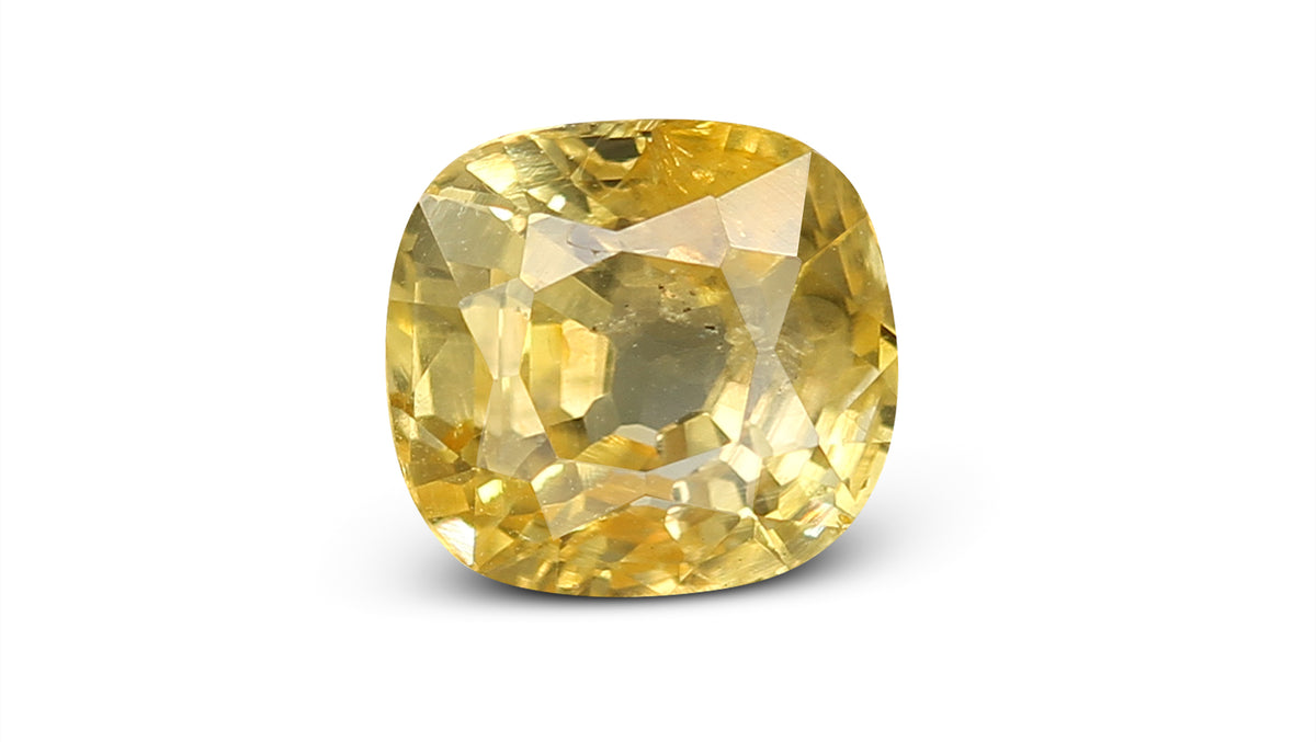 Natural Yellow Sapphire 4.11 Carats / 4.52 Ratti