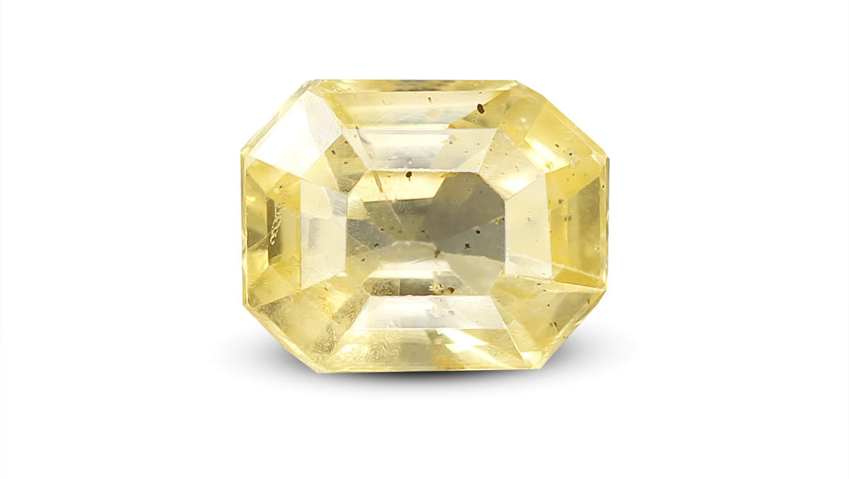 Natural Yellow Sapphire 4.37 Carats / 4.8 Ratti