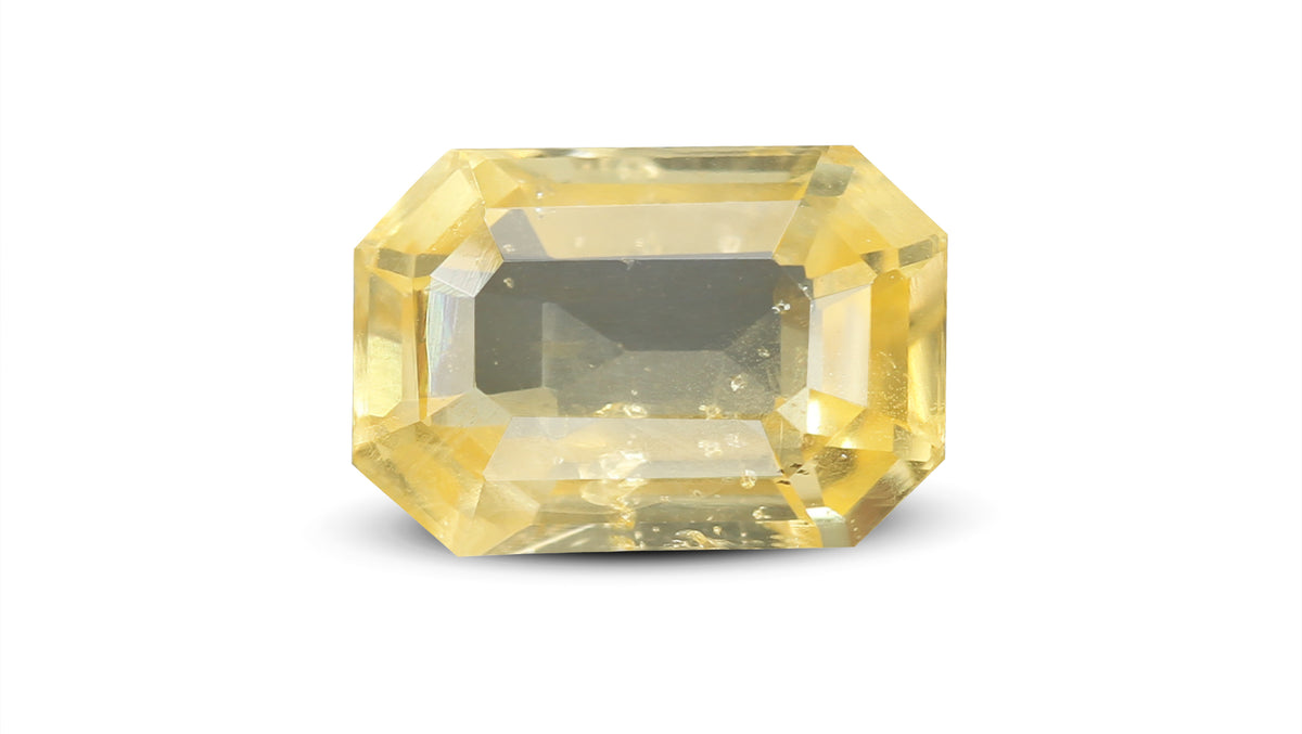 Natural Yellow Sapphire 4.88 Carats / 5.36 Ratti