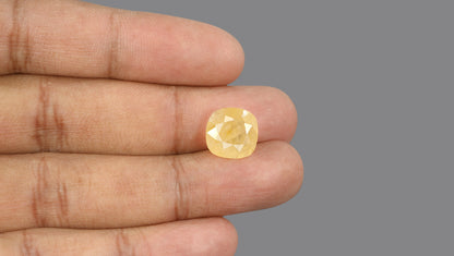 Natural Yellow Sapphire 8.72 Carats / 9.58 Ratti