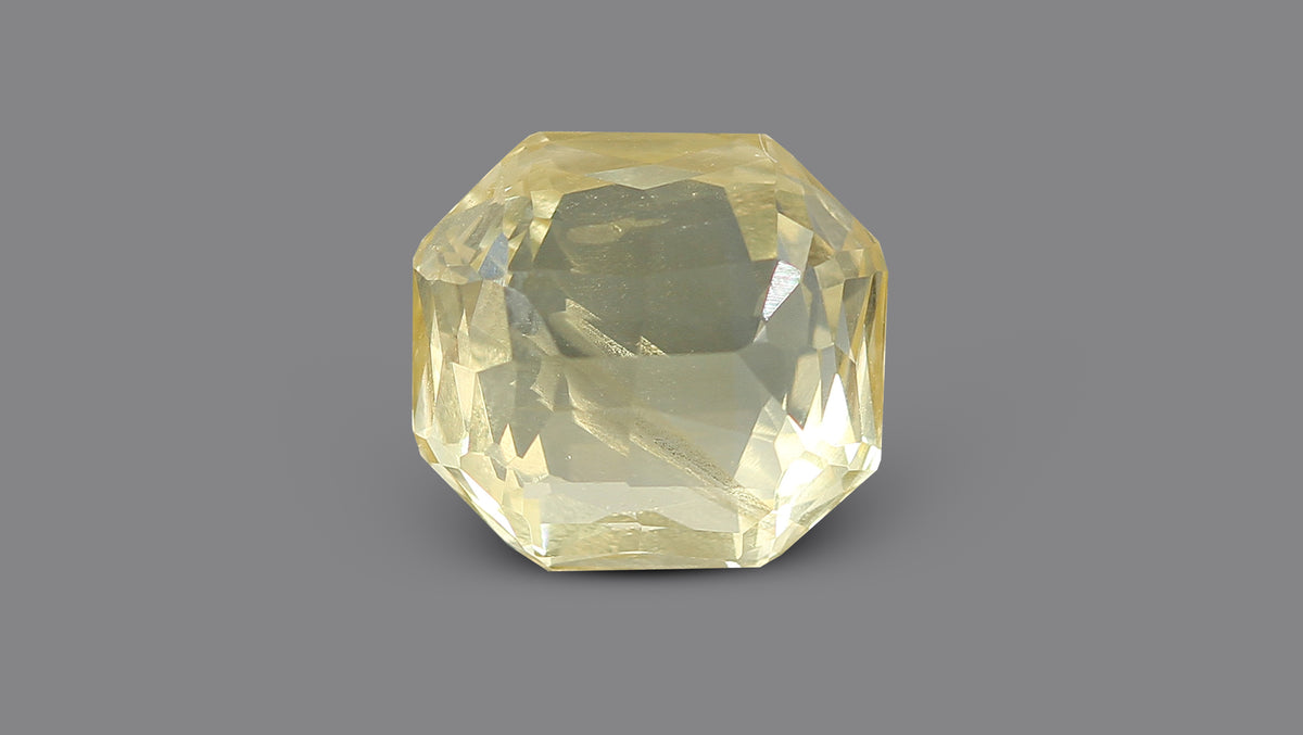 Natural Yellow Sapphire 9.02 Carats / 9.91 Ratti