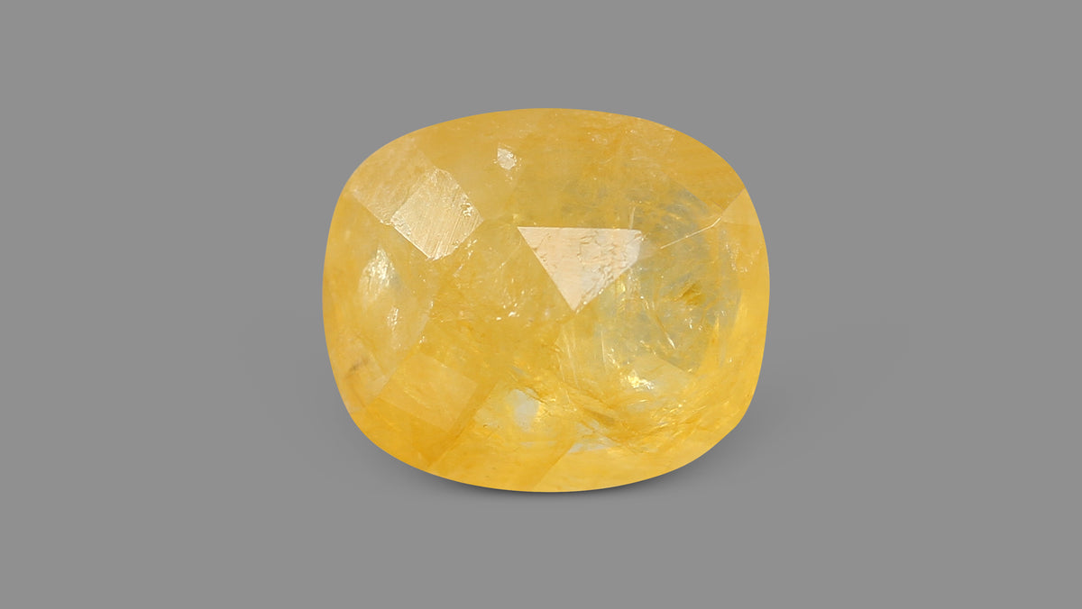 Natural Yellow Sapphire (Pukhraj) 8.08 Carats / 8.88 Ratti