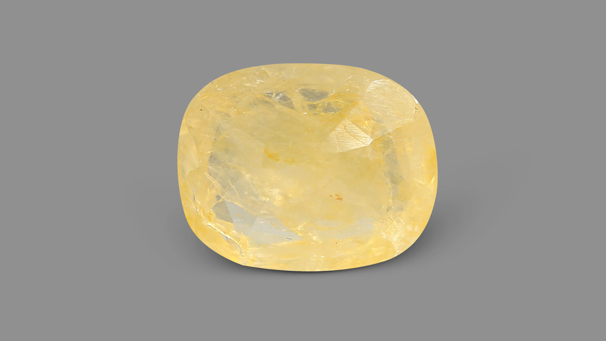 Natural Yellow Sapphire (Pukhraj) 6.72 Carats / 7.38 Ratti