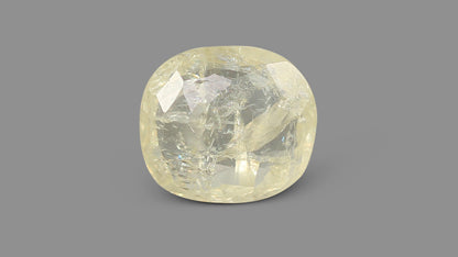 Natural Yellow Sapphire (Pukhraj) 3.76 Carats / 4.13 Ratti