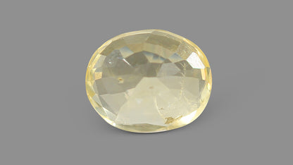 Natural Yellow Sapphire (Pukhraj) 3.74 Carats / 4.11 Ratti