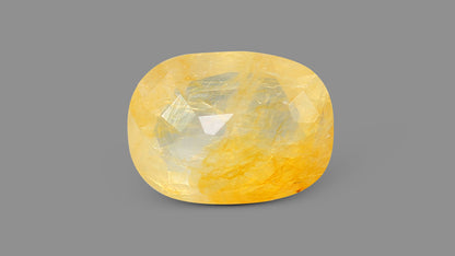 Natural Yellow Sapphire (Pukhraj) 5.32 Carats / 5.85 Ratti