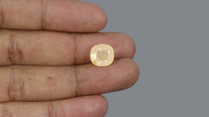 Natural Yellow Sapphire 6.47 Carats / 7.19 Ratti