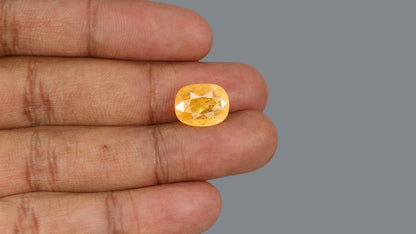 Natural Yellow Sapphire 8.65 Carats / 9.61 Ratti