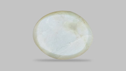 Cat's Eye (Lehsuniya) 8.24 Carats / 9.05 Ratti