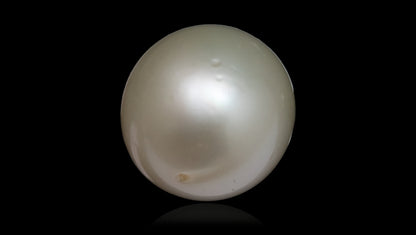South Sea Pearl16.37 Carats / 17.99 Ratti