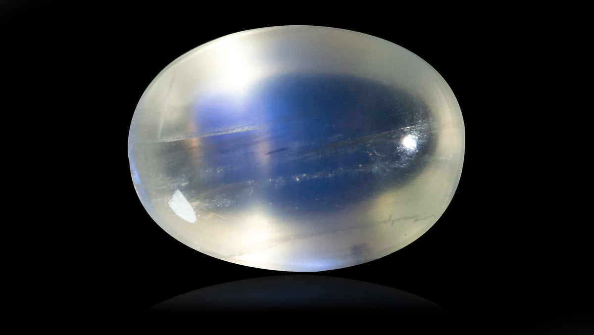 NATURAL MOONSTONE 8.39 CARATS / 9.22 Ratti
