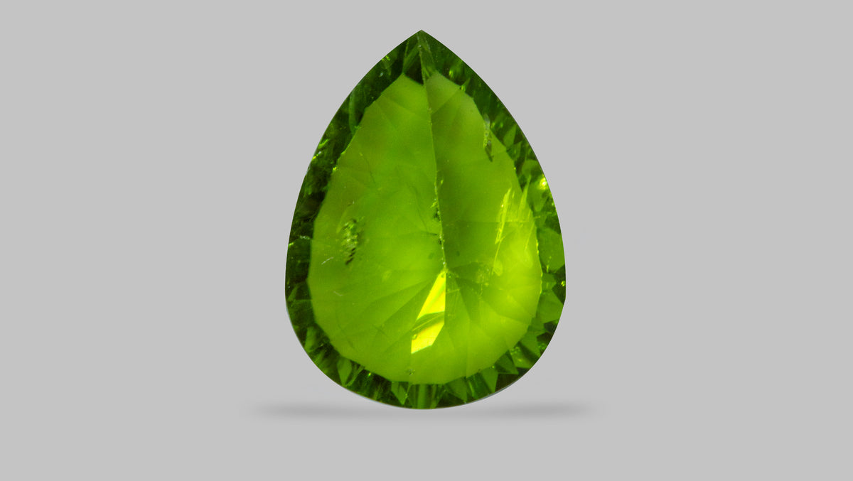 Natural Peridot 7.29 Carats / 8.01 Ratti