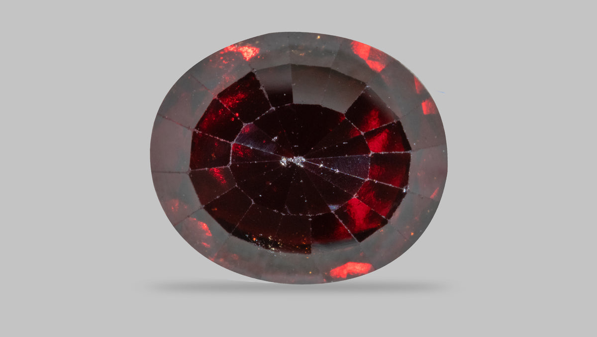 Sri-Lankan Hessonite (Gomed) 8.26 Carats / 9.08 Ratti