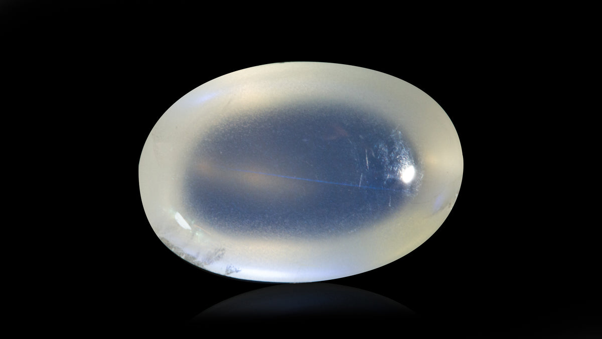 Natural Moon Stone 8.81 Carats / 9.68 Ratti