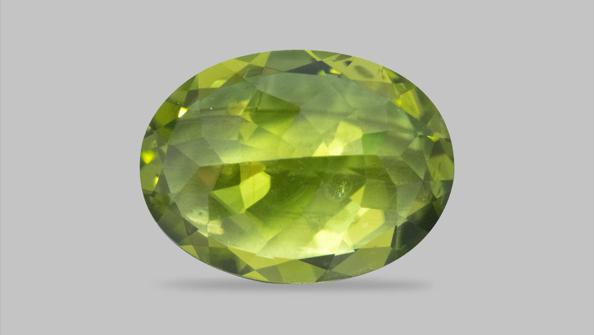 Natural Peridot 5.84 Carats / 6.42 Ratti