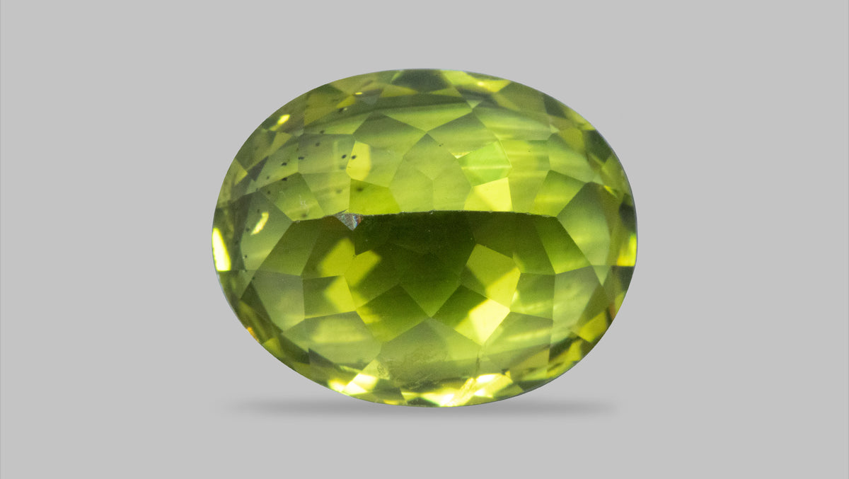 Natural Peridot 5.53 Carats / 6.08 Ratti