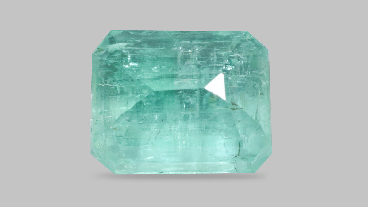 Minor Oil Natural Afganistan Emerald (Panna) 9.18 Carats / 10.09 Ratti