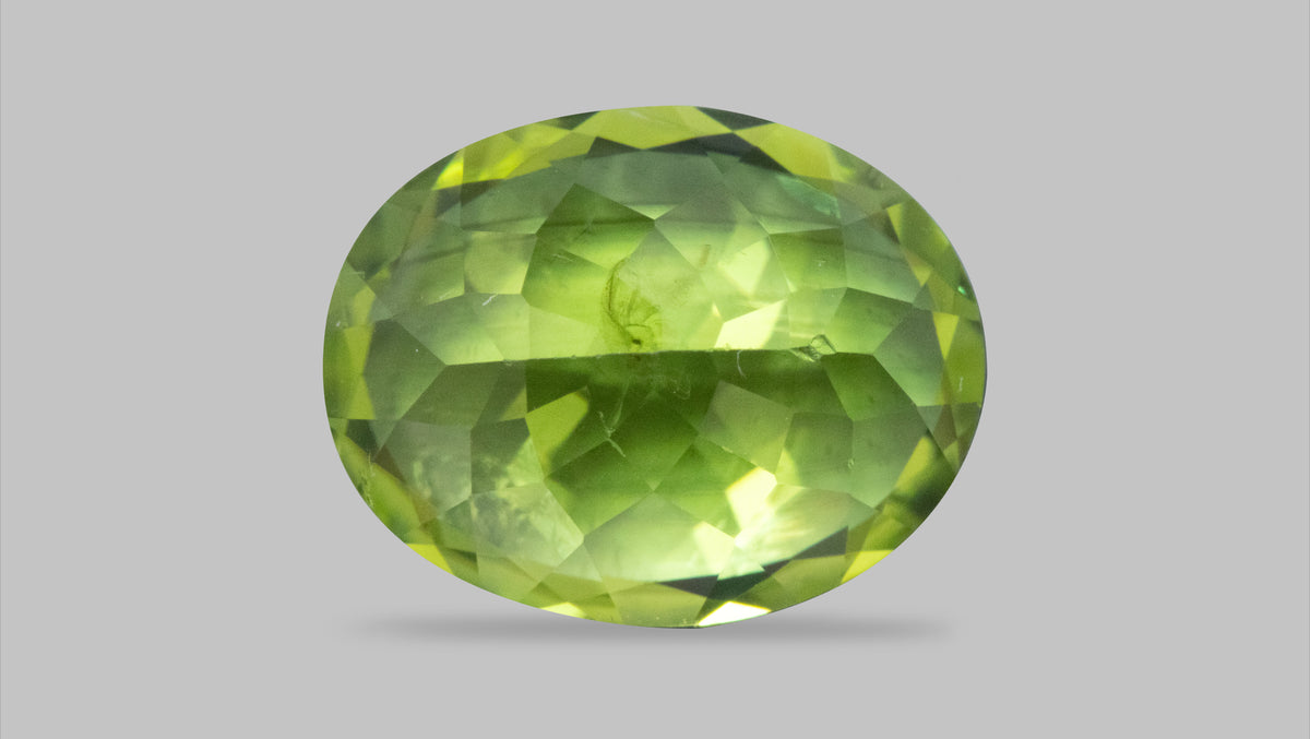 Natural Peridot 6.27 Carats / 6.89 Ratti