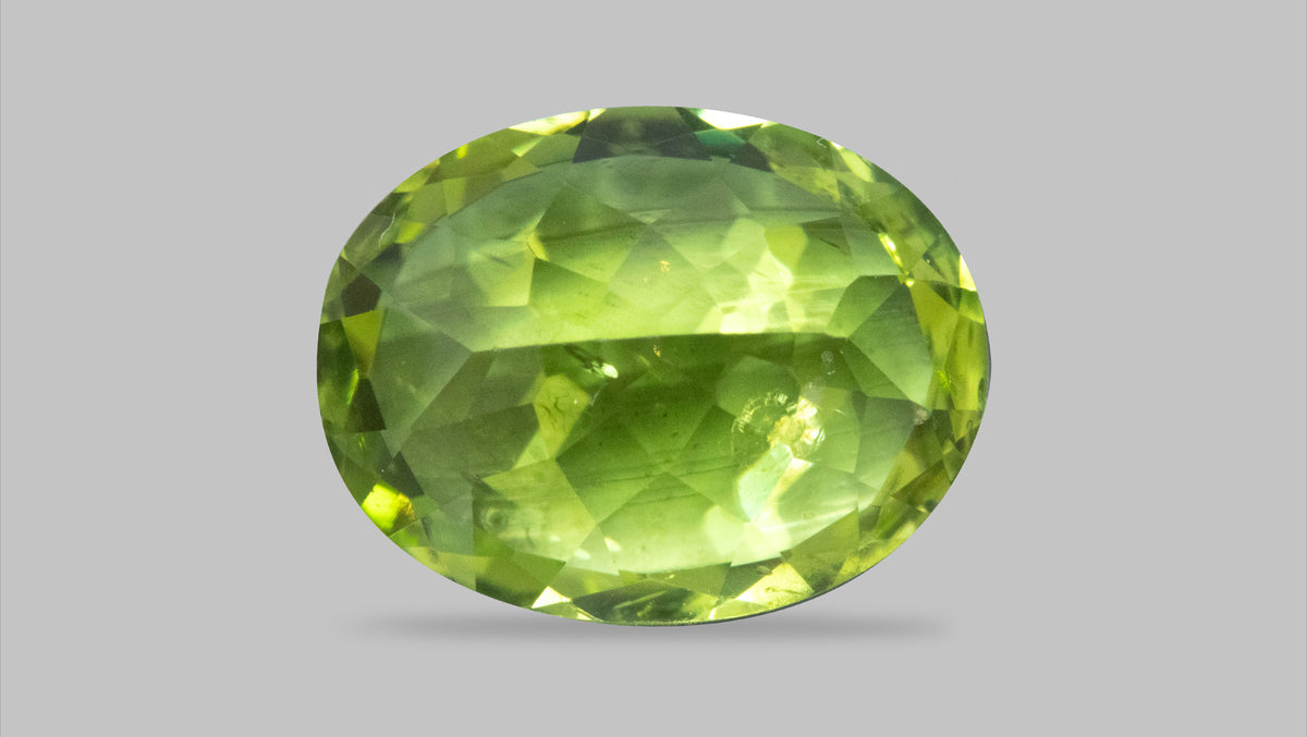 Natural Peridot 7.14 Carats / 7.85 Ratti