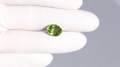 Natural Peridot 5.53 Carats / 6.08 Ratti