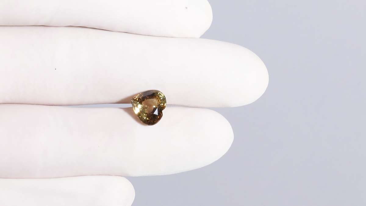 Natural Alexandrite 3.73 Carats / 4.1 Ratti