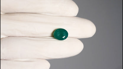 GREEN ONYX 6.07 CARATS / 6.67 Ratti