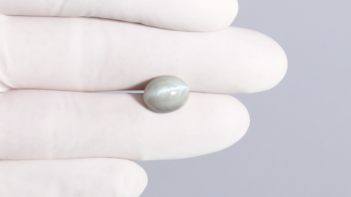 Cat's Eye (Lehsuniya) 6.50 Carats / 7.14 Ratti
