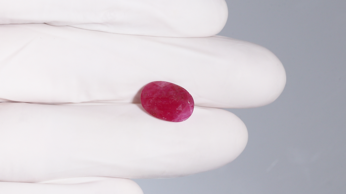 Burmese Ruby (Manik) 5.43 Carats / 5.97 Ratti