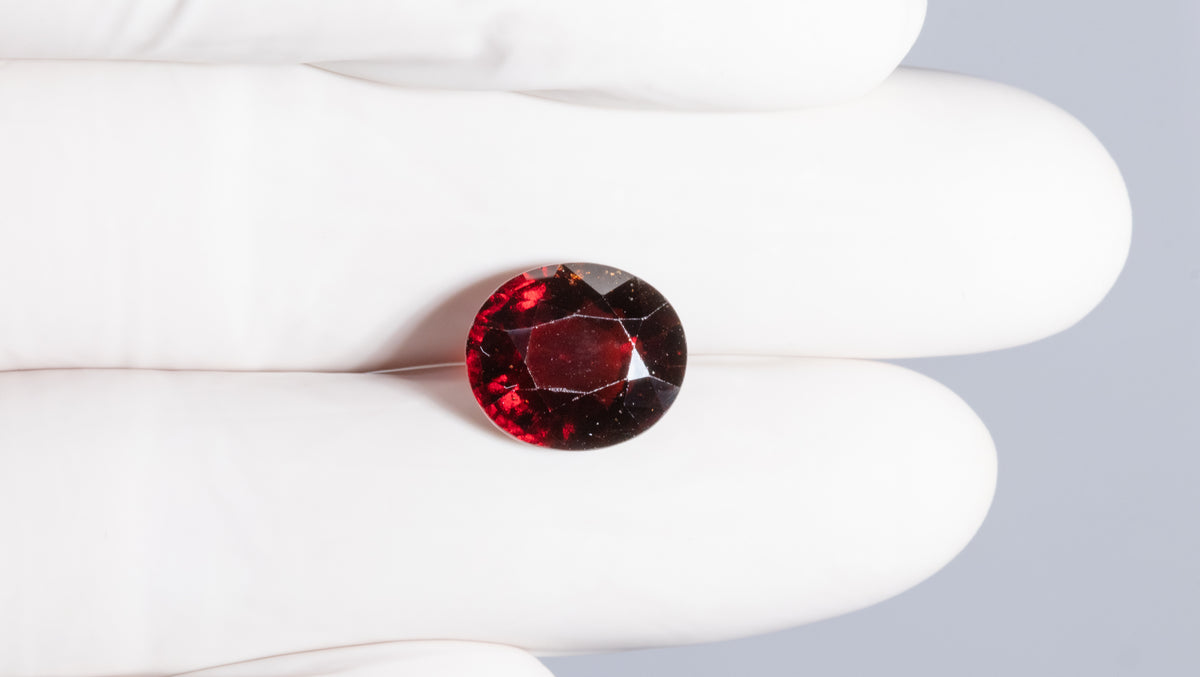 Sri-Lankan Hessonite (Gomed) 8.26 Carats / 9.08 Ratti