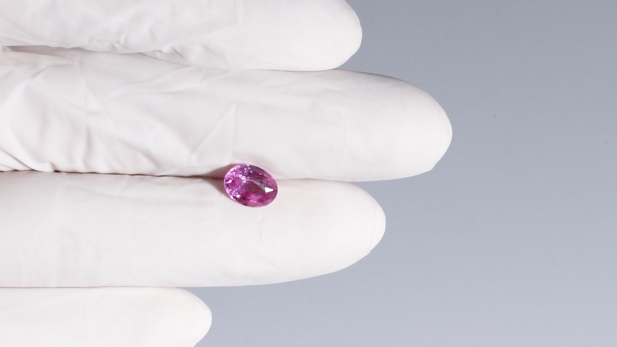 Natural Pink Sapphire 2.27 Carats / 2.49 Ratti