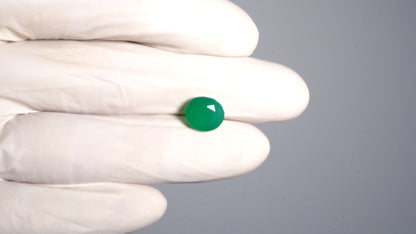GREEN ONYX 3.85 CARATS / 4.23 Ratti