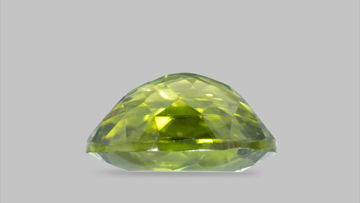 Natural Peridot 5.50 Carats / 6.04 Ratti
