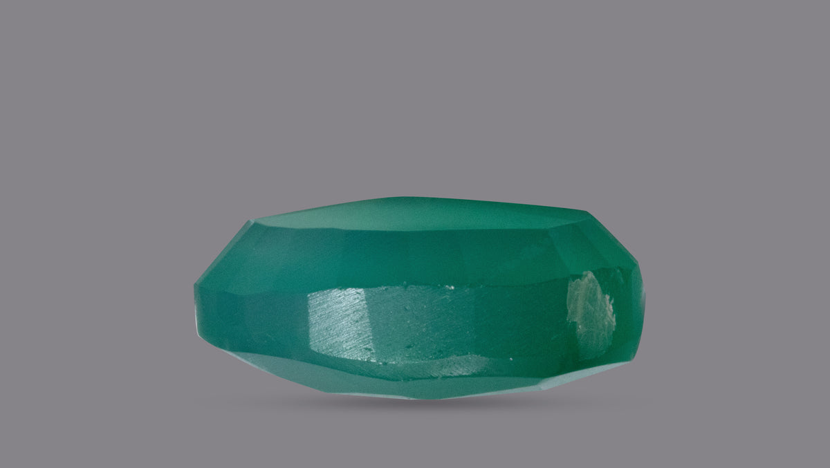 GREEN ONYX 5.69 CARATS / 6.25 Ratti