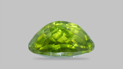 Natural Peridot 6.13 Carats / 6.74 Ratti
