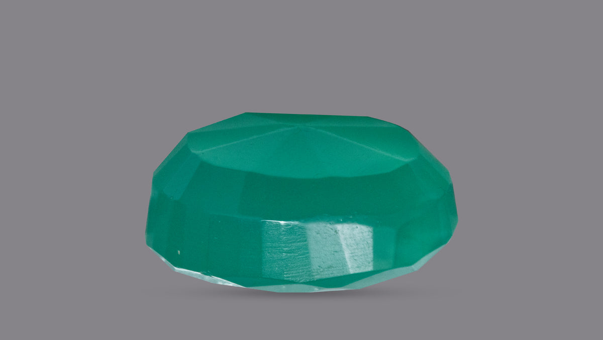 GREEN ONYX 10.84 CARATS / 11.91 Ratti