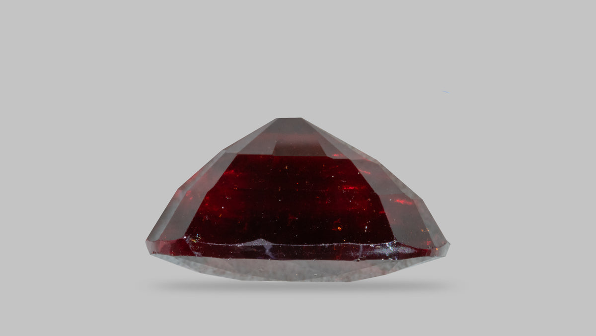 Sri-Lankan Hessonite (Gomed) 13.73 Carats / 15.09 Ratti