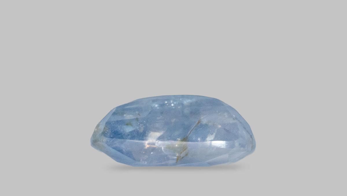 Natural Blue Sapphire 5.91 Carats / 6.49 Ratti