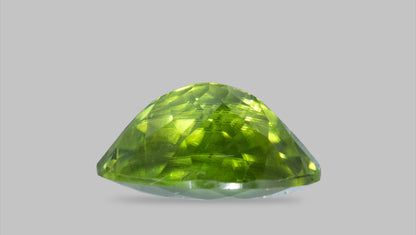 Natural Peridot 4.89 Carats / 5.37 Ratti