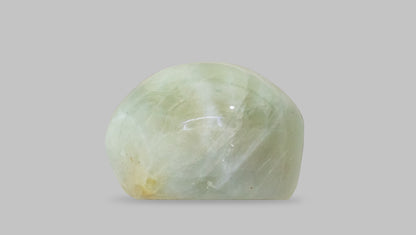 Cat's Eye (Lehsuniya) 12.36 Carats / 13.58 Ratti