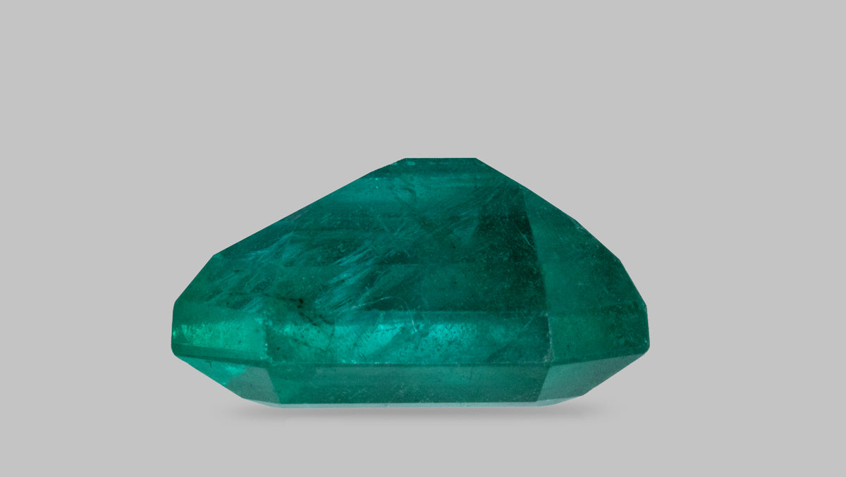 Minor Oil Zambian Emerald 8.52 Carats / 9.36 Ratti