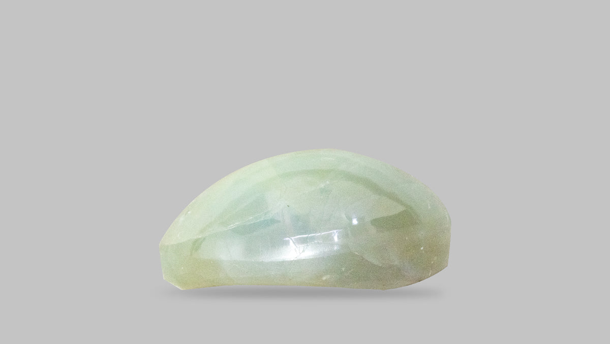 Cat's Eye (Lehsuniya) 6.50 Carats / 7.14 Ratti