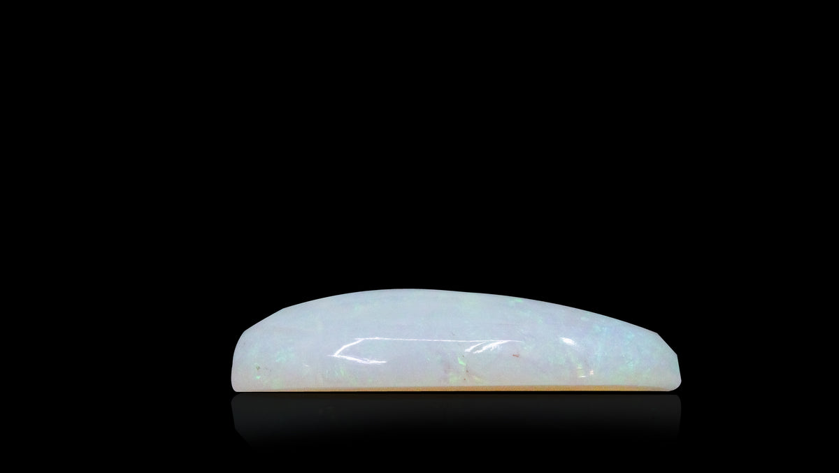 White Opal With Fire 12.72 Carats / 13.98 Ratti
