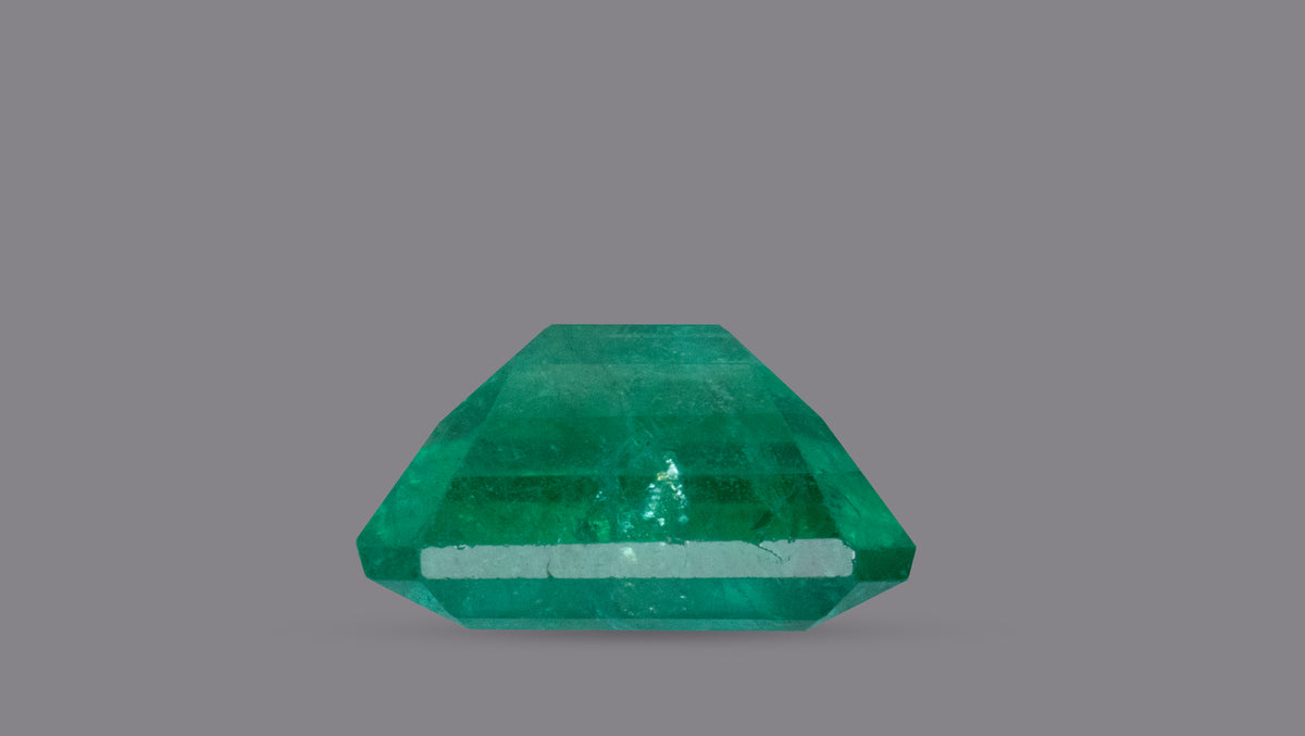 Zambian Emerald (Panna) 3.47 Carats / 3.81 Ratti