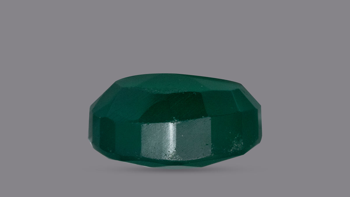 GREEN ONYX 5.15 CARATS / 5.66 Ratti