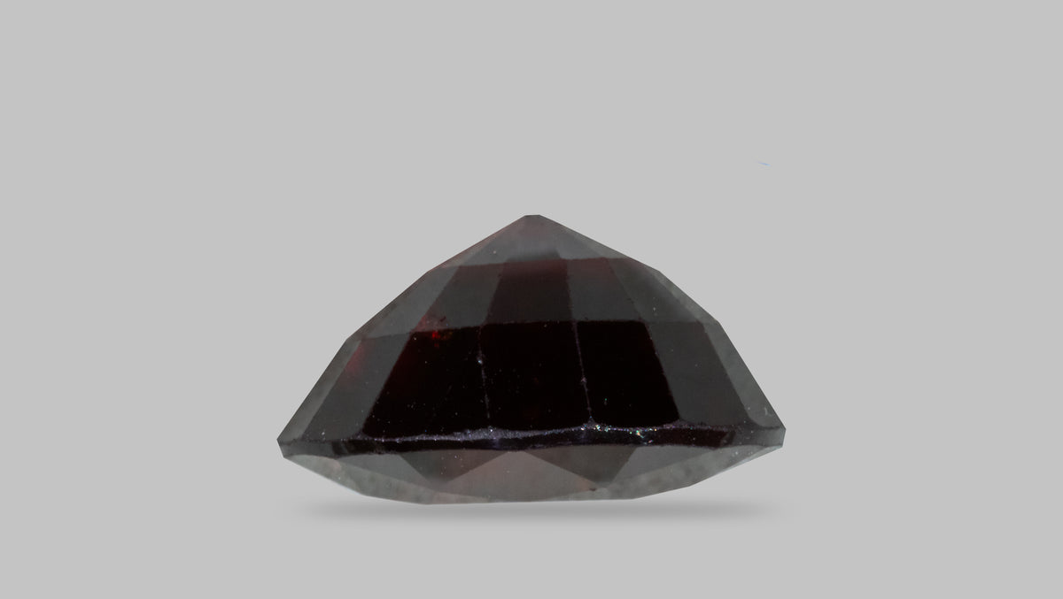 Sri-Lankan Hessonite (Gomed) 9.05 Carats / 9.95 Ratti