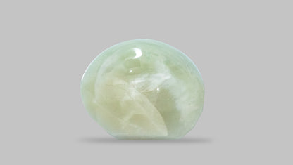 Cat's Eye (Lehsuniya) 8.16 Carats / 8.97 Ratti